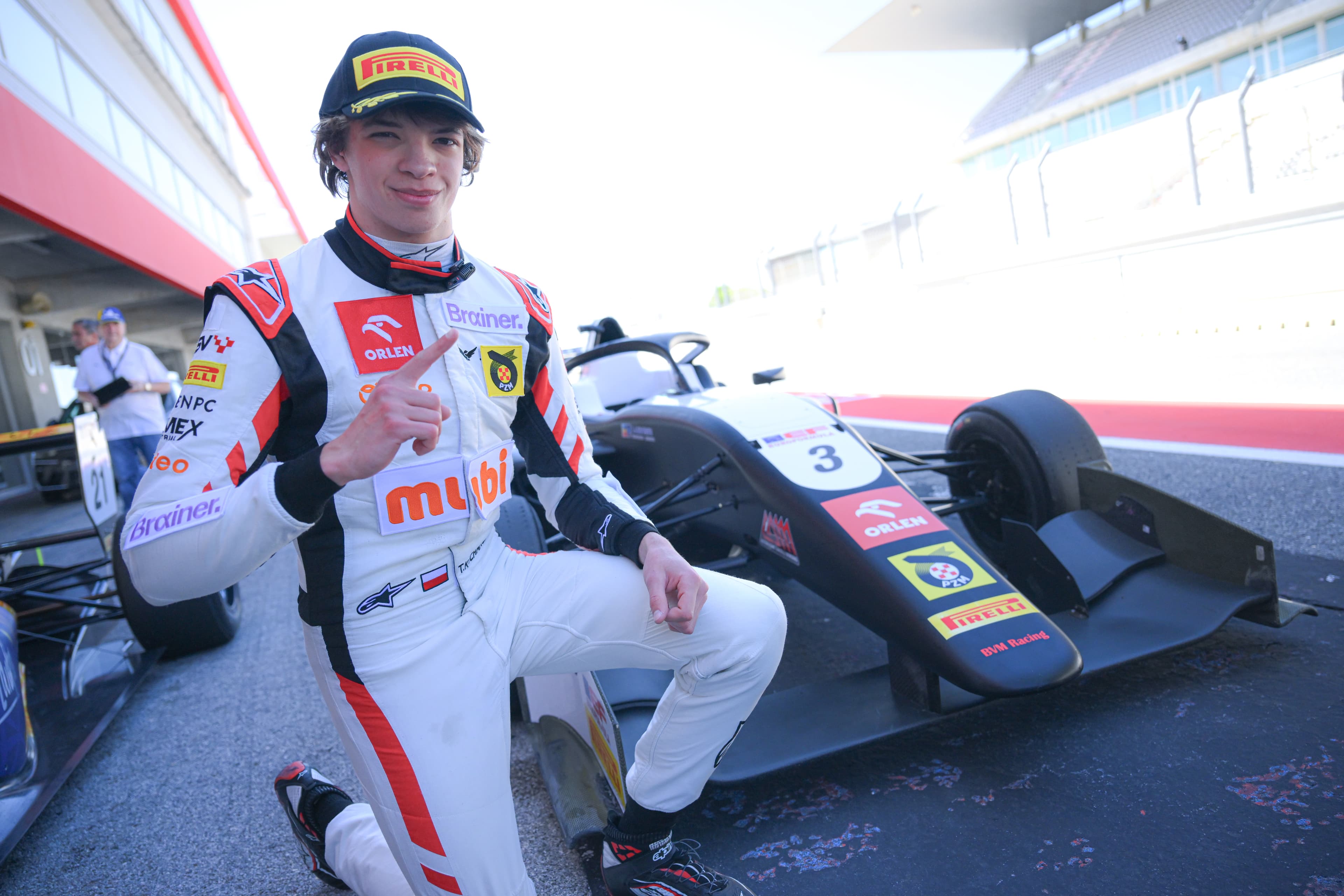 Kucharczyk (BVM Racing) sigue impresionando y consigue la primera pole position